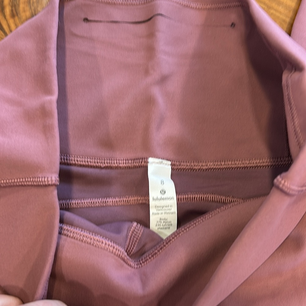 EUC Lululemon leggings - Picture 2 of 5